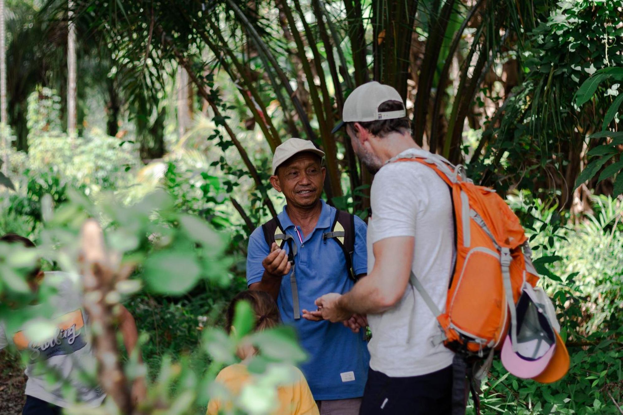 Ambow Homestay Jungle Trekking & Village Tour Bukit Lawang Exterior foto