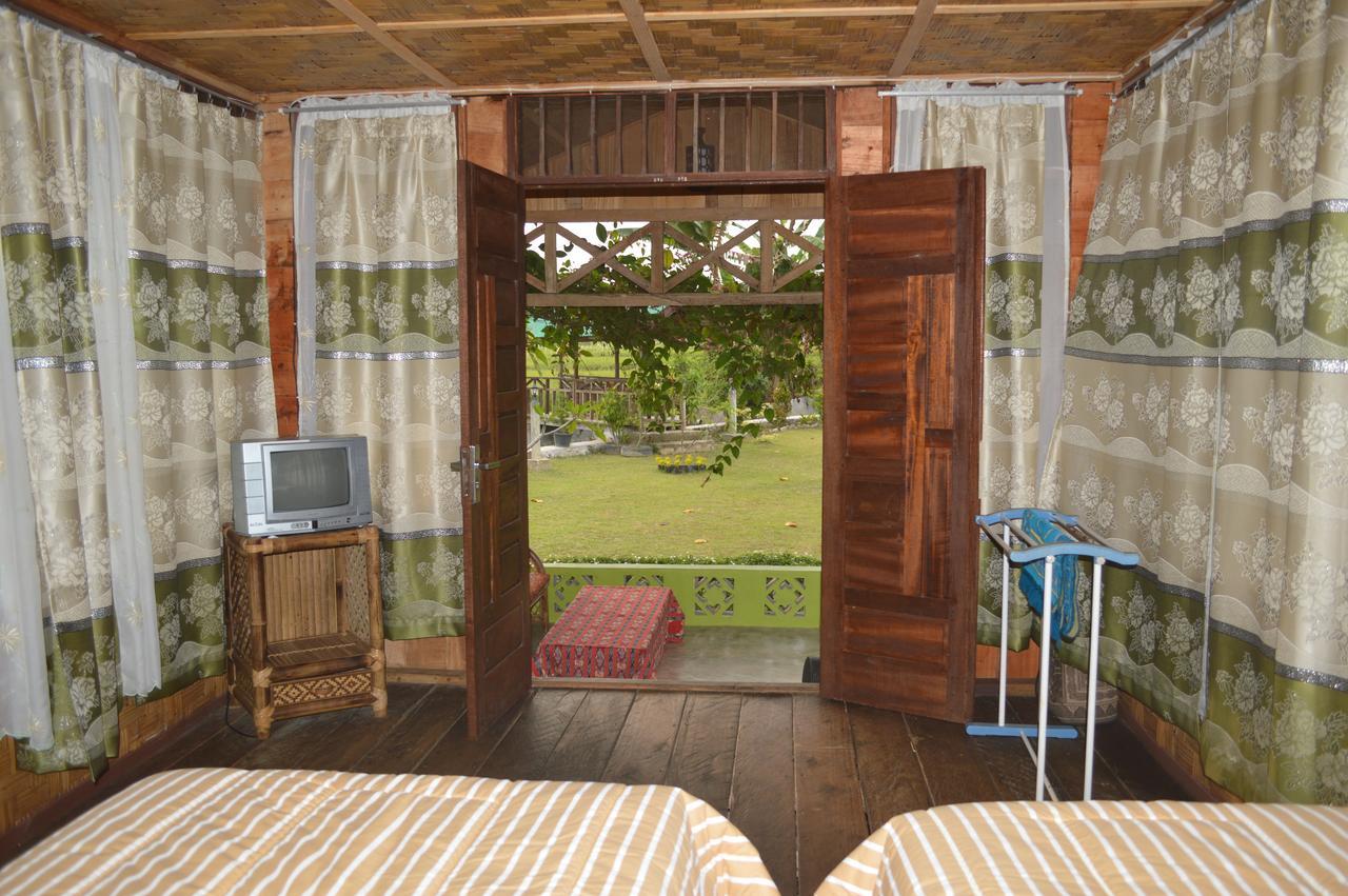 Ambow Homestay Jungle Trekking & Village Tour Bukit Lawang Exterior foto