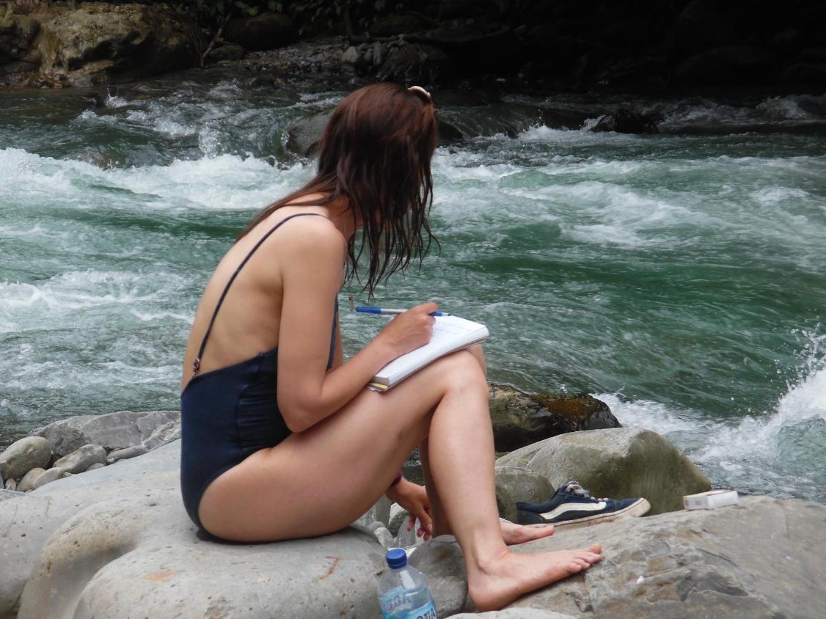Ambow Homestay Jungle Trekking & Village Tour Bukit Lawang Exterior foto